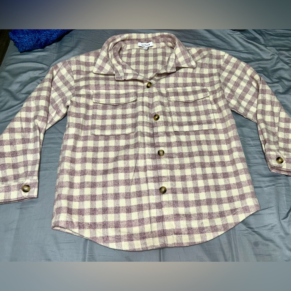 Women's Size Medium Moodie Brand Purple and White Checkered Plaid Shacket